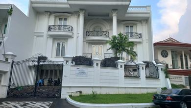 Rumah Dijual Di Jl Sekolah Kencana 3 Pondok Indah Jakarta Selatan