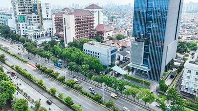 Gedung Dijual di Jl S Parman Jakarta Barat Samping Menara Bca