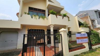 Rumah Dijual di Jl Merak 2 Bintaro Jaya Jakarta Selatan