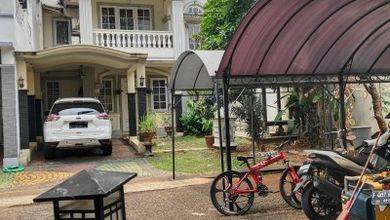 Jual Rumah Bagus LT 210 m2 area Legenda Wisata, Bogor
