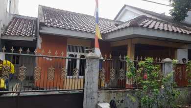 Jual Segera Rumah Mewah area Joglo, Jakarta Barat, LT 135 m2