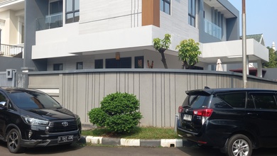Rumah Modern LT 275 Jual di Permata Buana, Jakarta Barat
