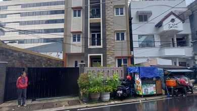 Dijual Kost 4 Lantai Di Jl Kebon Sirih Menteng Jakarta Pusat