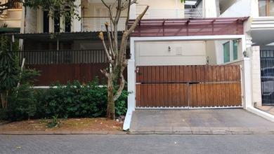 Rumah Dijual di Jl Kartika Pinang Pondok Indah Jakarta Selatan