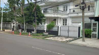 Dijual Rumah Harga Bawah NJOP di Jl Kartika Utama Pondok Indah