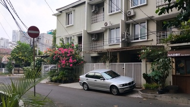 Rumah Dijual di Jl Gandaria Tengah 1 Kebayoran Baru Jakarta Selatan