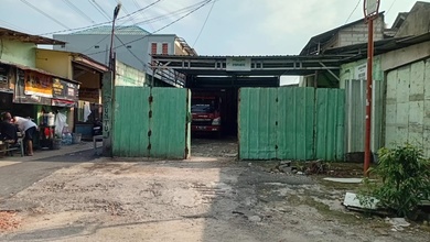 Rumah Buat Usaha Bengkel Dll Dijalan Pesanggrahan V Kelurahan Petukangan Kebayoran Lama Jakarta Selatan