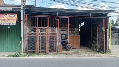 Rumah Buat Usaha yang Setrategis Dijln Raya Tanah Baru No 60 A Kecamatan Beji Depok Jawa Barat