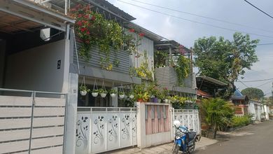 Rumah Premium di Pondok Bambu, Jakarta Timur, Luas 300 m2