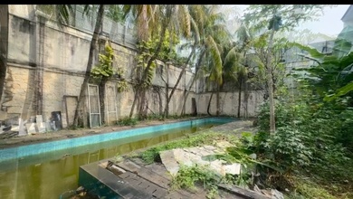 Rumah Mewah Dijalan Kemang Utara No44 A Kelurahan Bangka Kecamatan Mampang Prapatan Jakarta Selatan