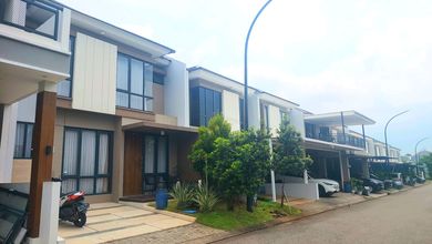 Rumah Cantik 2lt Kota Wisata Visalia