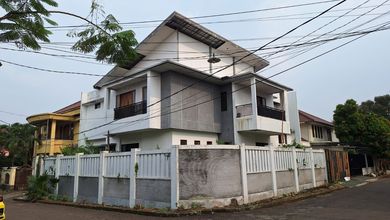 Rumah Premium area Tanah Sareal, Bogor, Luas 400 m2