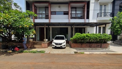 Jual Cepat Rumah Mewah area Bintaro, Jakarta Selatan, Luas 222 m2