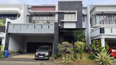 Raffles Hills- Siap Huni 2,5 Lantai, Harga Murah
