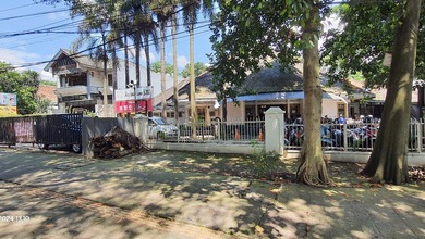 Rumah Asri Cocok Komersil di Jl Taman Sari Coblong Kota Bandung