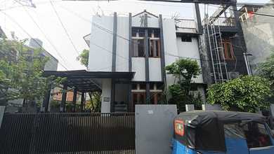 Rumah di Jual Melalui Lelang di Jalan Tebet Jaksel