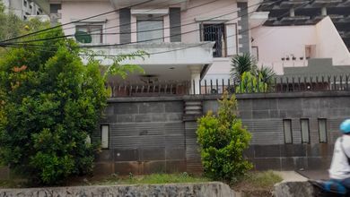 Rumah Sederhana di Kemanggisan, Jakarta Barat, LT 896 m2