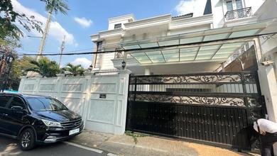 Di Jual Rumah Bagus dan Cantik di Jual Cepat di Jagakarsa