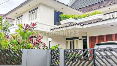 Rumah Mewah Bintaro Sektor 1 Jaksel SHM