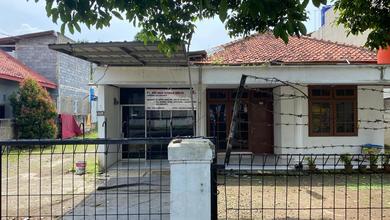 Rumah dengan Luas Tanah 668M² SHM Murah di Jakarta Timur