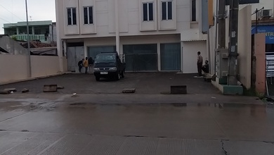 Jual Ruko Gandeng 3 Lantai Jl.legok Karawaci Tangerang