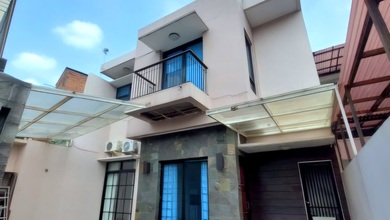 Rumah Murah Dua Lantai Di Komplek Liga Mas Indah Duren Tiga, Pancoran, Jakarta Selatan