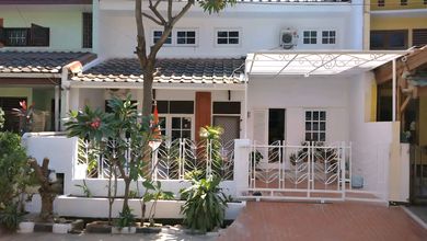 Bintaro Permai Bawah Njop, Dijual Murah Rumah Dua Lantai Di Bumi Bintaro Permai, Jakarta Selatan