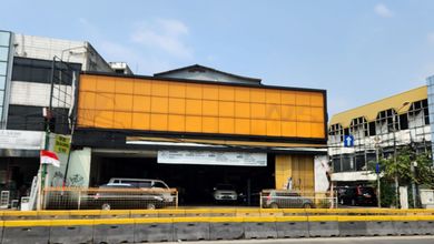 Ruang usaha di Jl jatinegara barat,  cocok bengkel  dsb