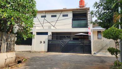 Rumah murah dua lantai di duri kepa