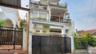 Rumah 3 lantai murah di Sukabumi Selatan kebon jeruk 