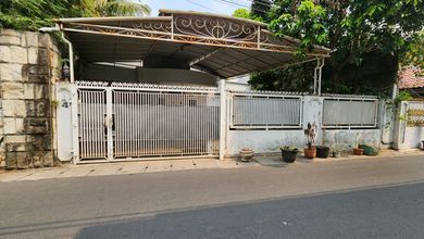 Rumah di cawang murah dan siap huni 