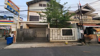 Gudang  plus kantor di Jl  bekasi timur V jatinegara 