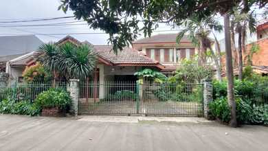 Rumah Modern LT 200 Jual di Joglo, Jakarta Barat