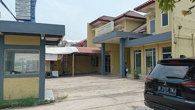 Ruang Usaha / Eks Klinik Dijual Di Jl. Raya Gunung Putri Km 117 Bogor