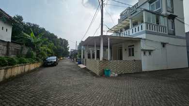 Serpong Rumah Hook 3 Lt Dijual di Puri Paku Jaya Tangerang Sekatan