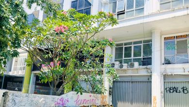 Ruko 4 LT Dijual di Kebon Sirih Menteng Jakarta Pusat