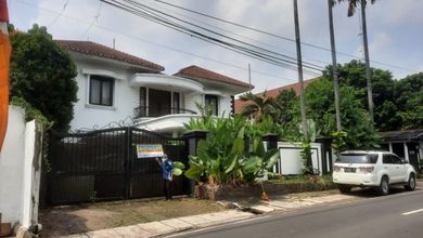 Rumah Modern LT 13250 Jual di Jati Padang, Jakarta Selatan