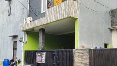 Jual Rumah Mewah Luas 76 m2 Kawasan Karang Tengah, Tangerang