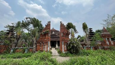 Tanah dan Bangunan Dijual Murah Lokasi Strategis 