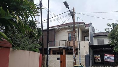 Rumah dijual melalui lelang lokasi strategis di Bintaro