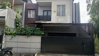 Rumah Modern di Joglo, Jakarta Barat, LT 190 m2