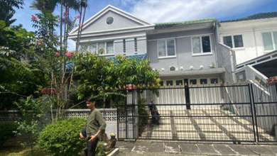 Rumah Modern Di Bsd Puspita Loka Serpong Tangerang Selatan