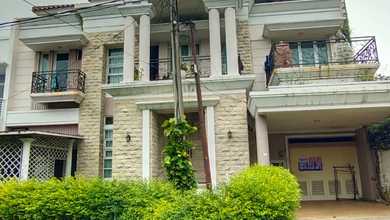 Rumah Bagus Di Perumahan Graha Raya Tangerang Selatan