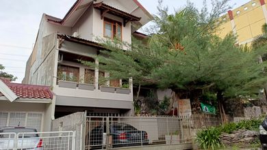 Rumah Mewah LT 550 m2, di Cinere, Depok