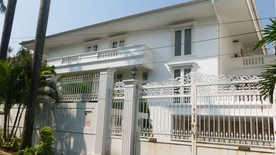 Jual Rumah 900 di Kebayoran Lama, Jakarta Selatan
