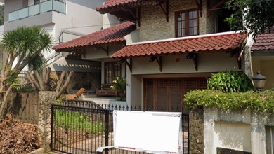 Rumah Klasik Di Perum Lebak Lestari Indah Lebak Bulus Jaksel