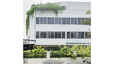 Gedung Perkantoran Di Jalan Sultan Hasanudin Kebayoran Baru