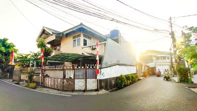 Rumah Hunian 2 Lantai Posisi Hook Di Kota Bambu Selatan Jakbar