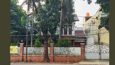 Jual Rumah Siap Huni area Kemang, Jakarta Selatan, LT 662 m2