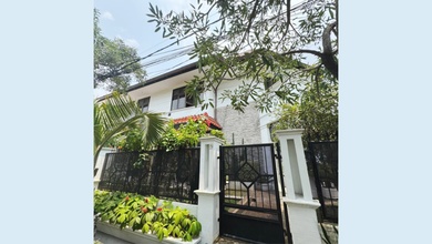 Rumah Hunian 2 Lantai Di Komplek Bank Niaga Pejaten Barat Jaksel